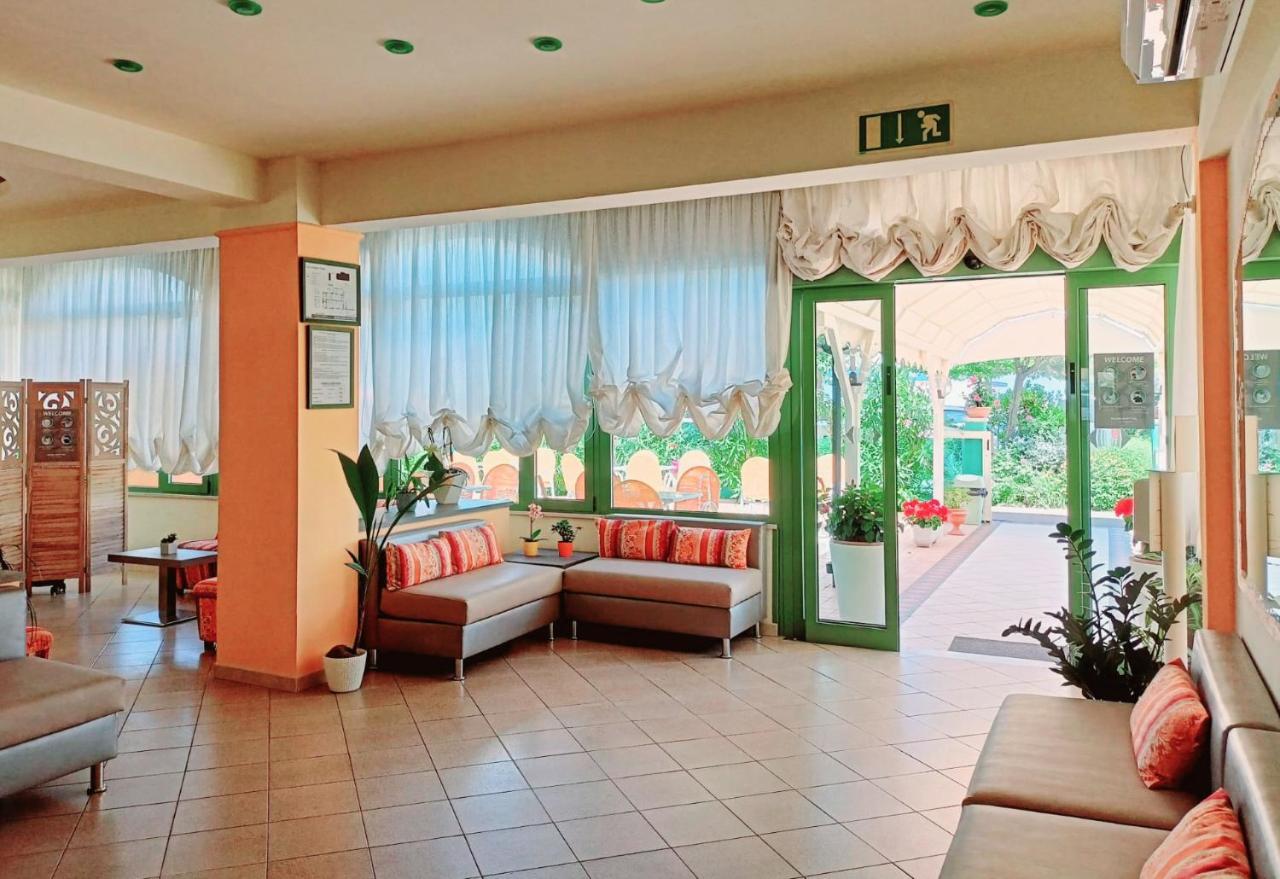 Costa Del Sole Only Room Milano Marittima Kültér fotó