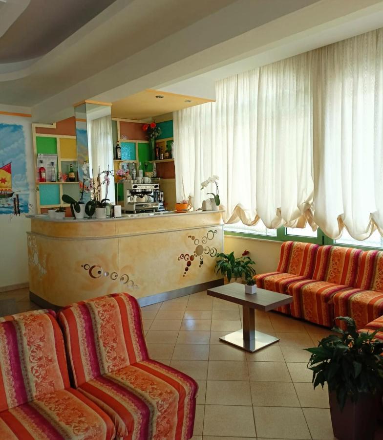 Costa Del Sole Only Room Milano Marittima Kültér fotó