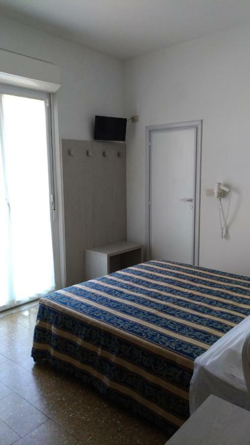 Costa Del Sole Only Room Milano Marittima Kültér fotó